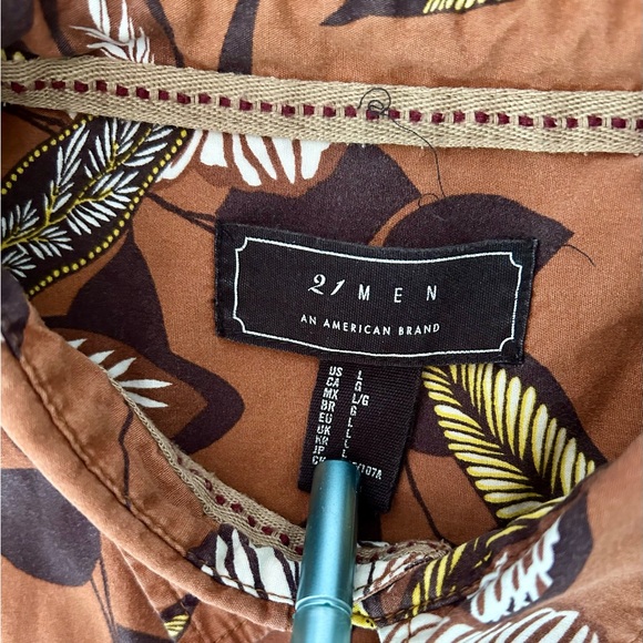 Forever 21 Men's Floral Regular fit Casual Shirt - Picture 5 of 11